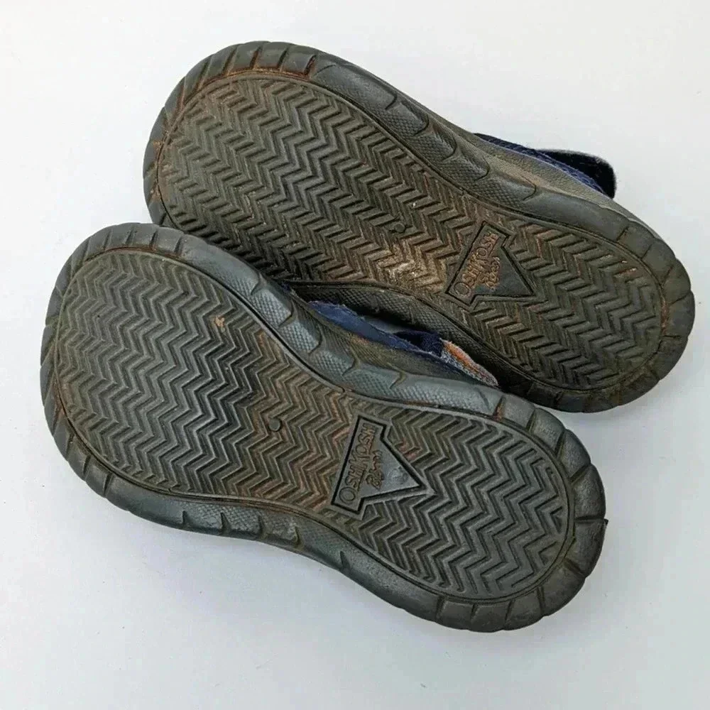 Oshkosh Bax-b Navy Water Shoes - 8